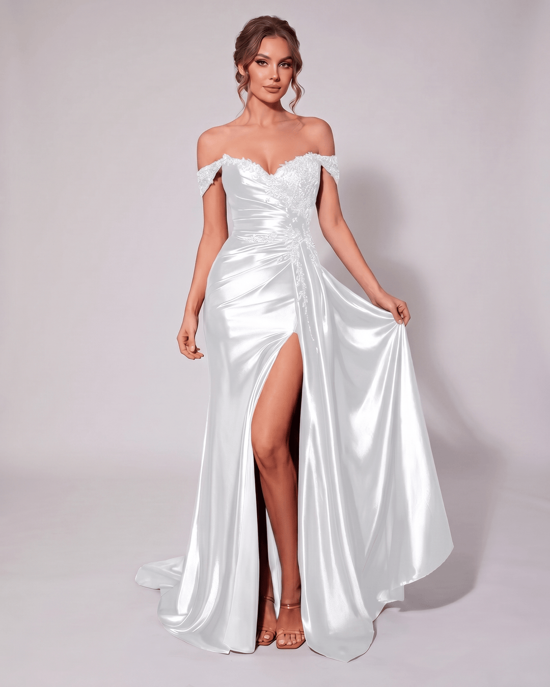 Vestido formal veloura esmeralda intenso, escote corazón, silueta sirena. Opulento.