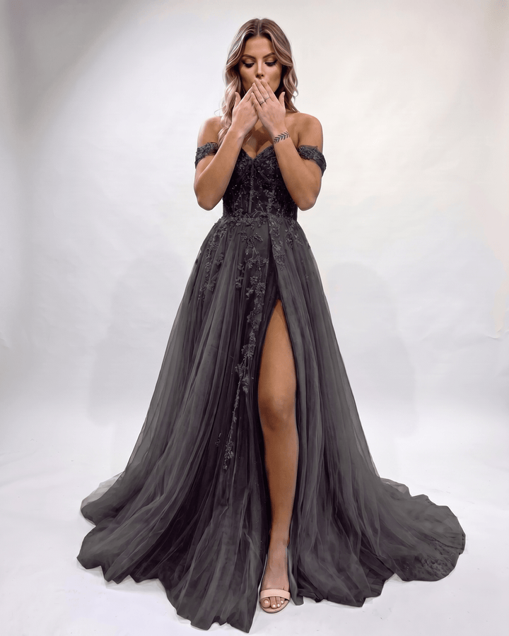 Vestido de fiesta bello para mujer, con escote corazón y sensual abertura lateral.