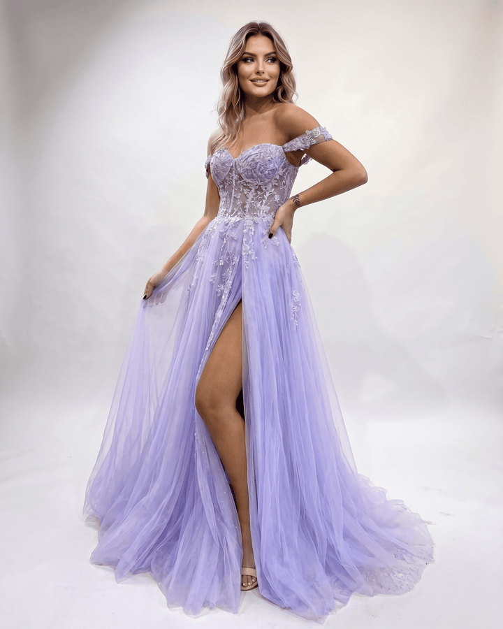 Vestido maxi deslumbrante de fiesta con escote corazón y abertura lateral. [[lstfy-media:10]]