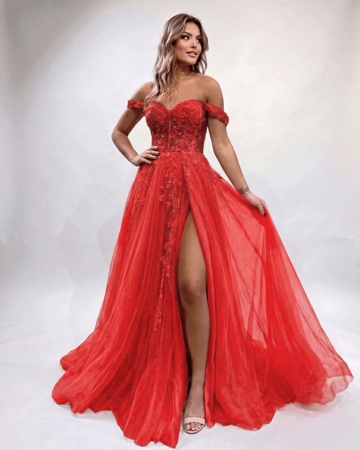 Vestido formal elegante para mujer, escote corazón y abertura lateral. Ideal para graduación.