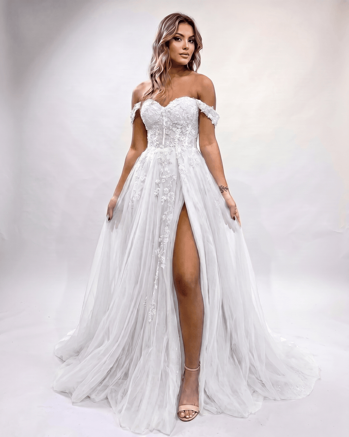 Vestido formal maxi para mujer, abertura lateral y escote corazón. Perfecto para eventos.