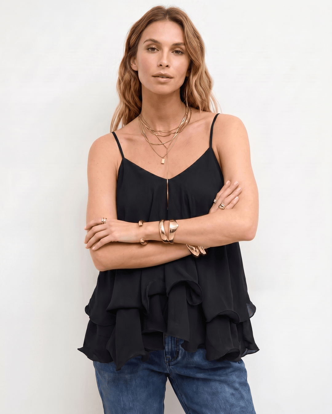 Top mujer fluido y elegante, sin mangas, para un toque de estilo casual o formal.