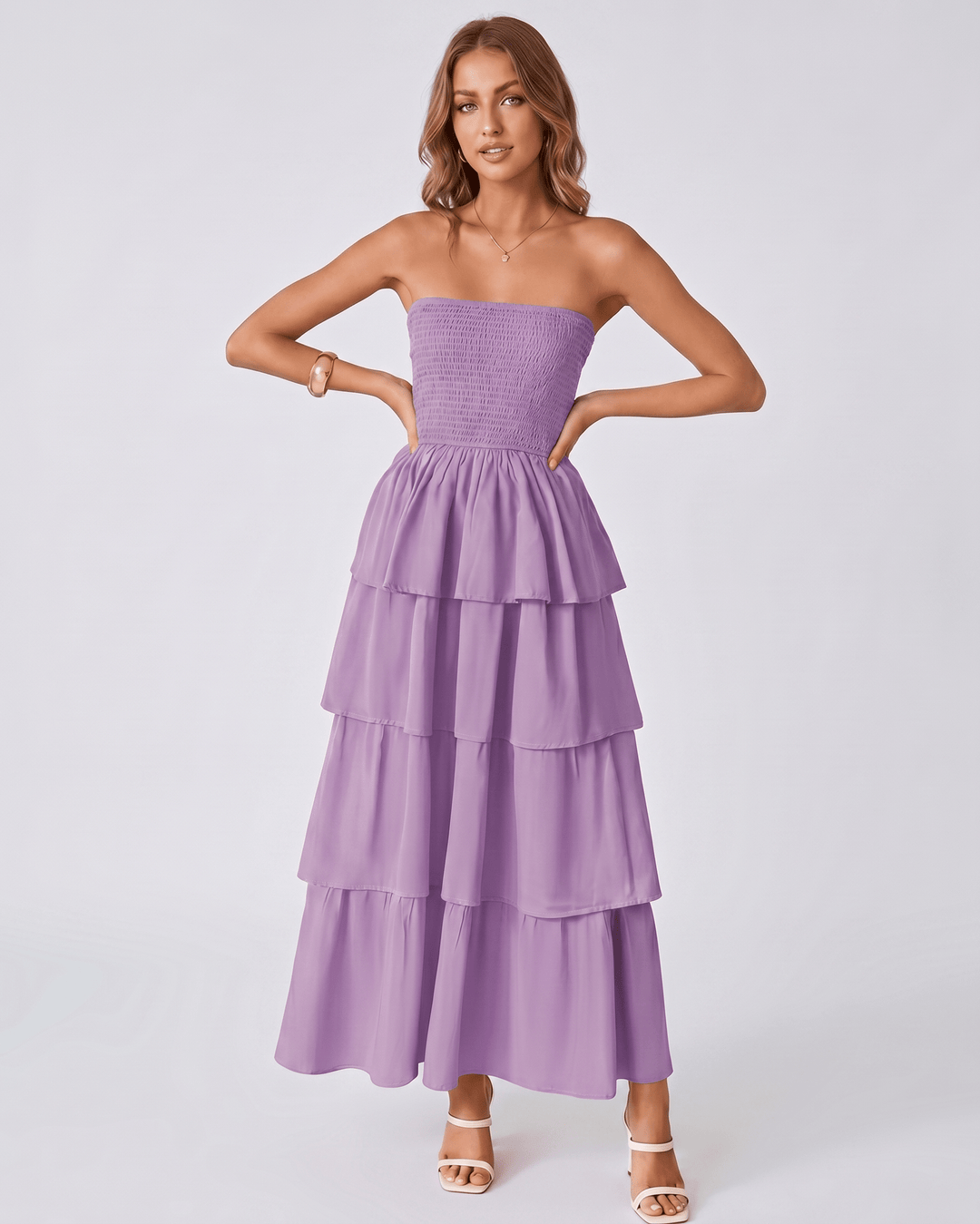 Vestido Solenne con volantes, estilo sin tirantes. Vestido maxi de mujer para eventos de gala y cóctel.