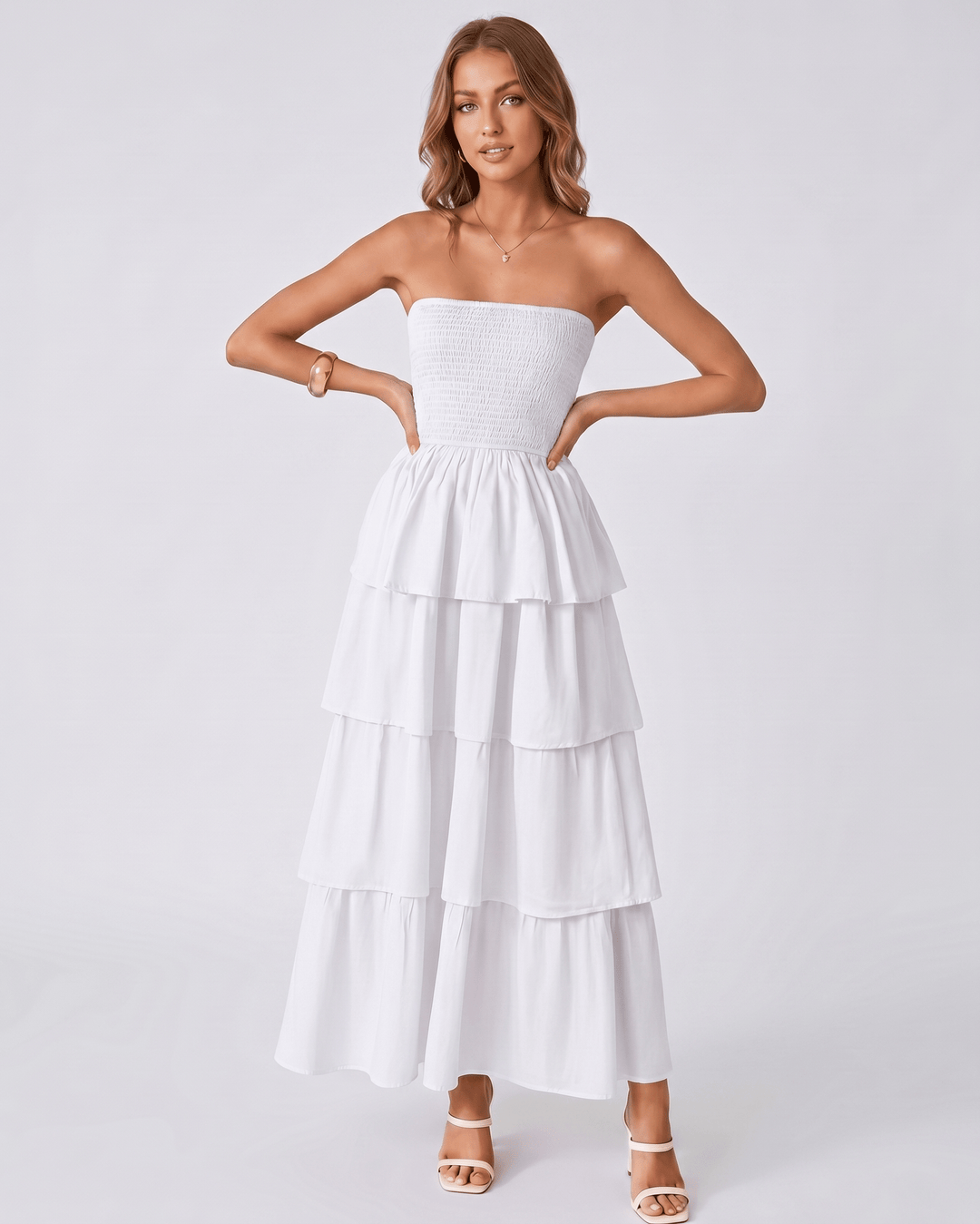Vestido Solenne maxi sin tirantes, con volantes elegantes. Ropa de fiesta femenina para eventos de noche.