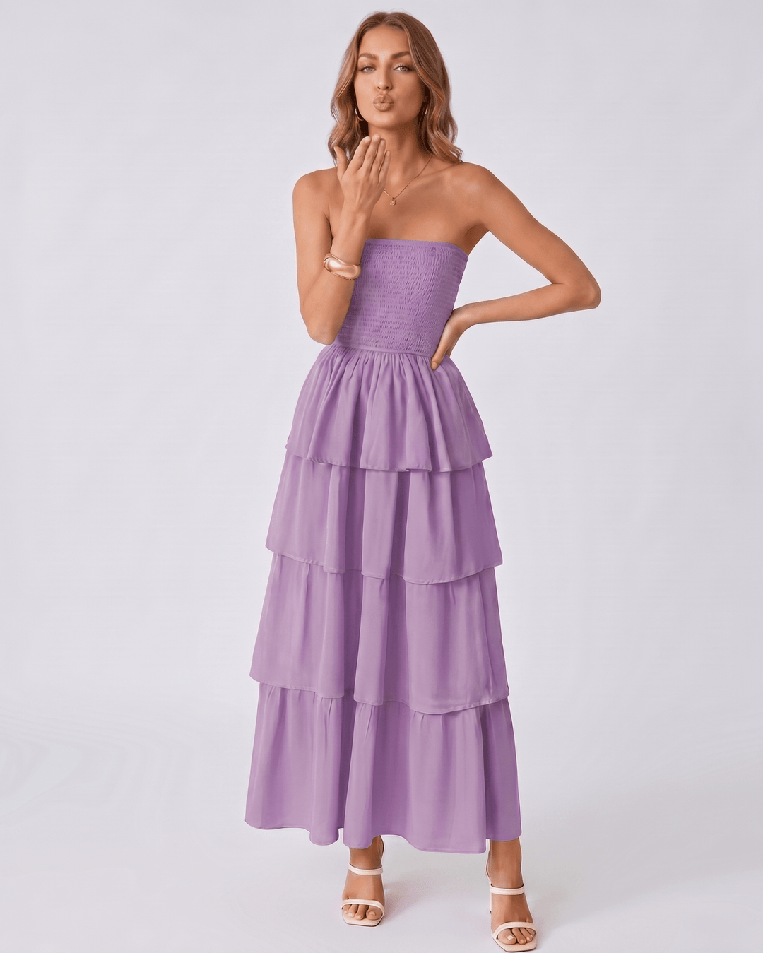 Vestido Solenne maxi para mujer, sin tirantes. Con volantes, ideal para un look fluido y elegante.