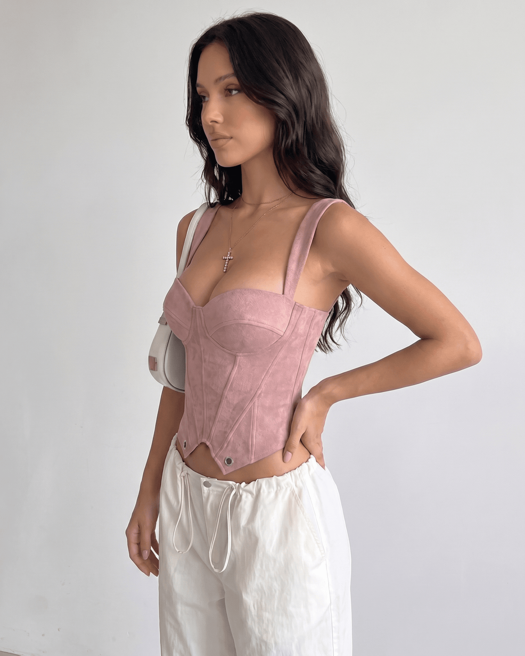 Top corset sofisticado para mujer, pieza clave de moda estructurada.