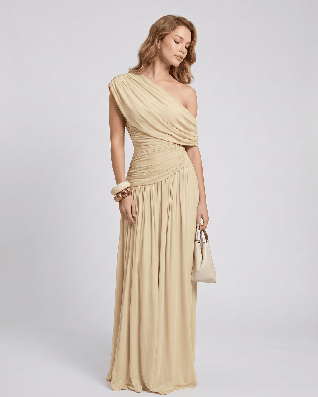 Vestido asimétrico sin mangas, diseño fruncido, para noche elegante de mujer.