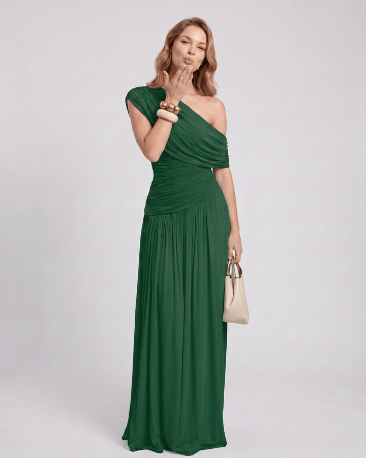 Ropa de mujer: vestido maxi asimétrico, sin mangas, fruncido, elegante para noche.