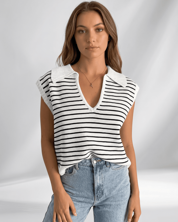 Confort de verano: Camiseta de rayas para mujer, manga corta. Moda femenina y tendencia.