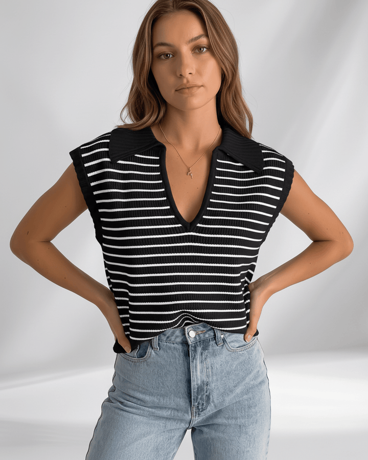 Camiseta de mujer Solvane, rayas horizontales, cuello V. Perfecta para un look casual de verano.