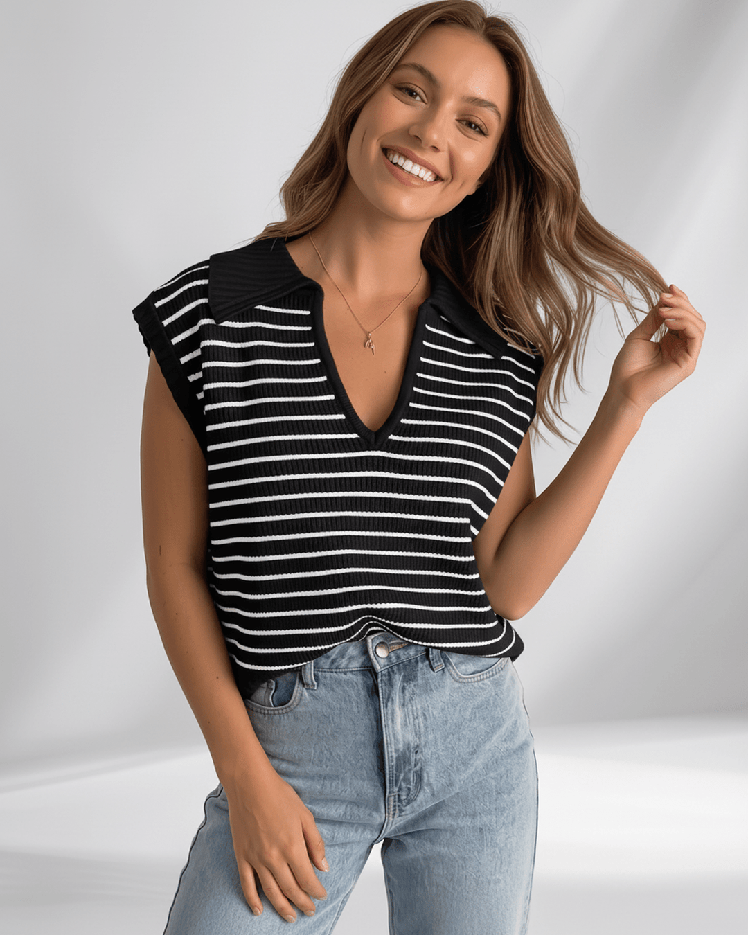 Camiseta de rayas para mujer, diseño casual elegante. Ideal para primavera y verano.