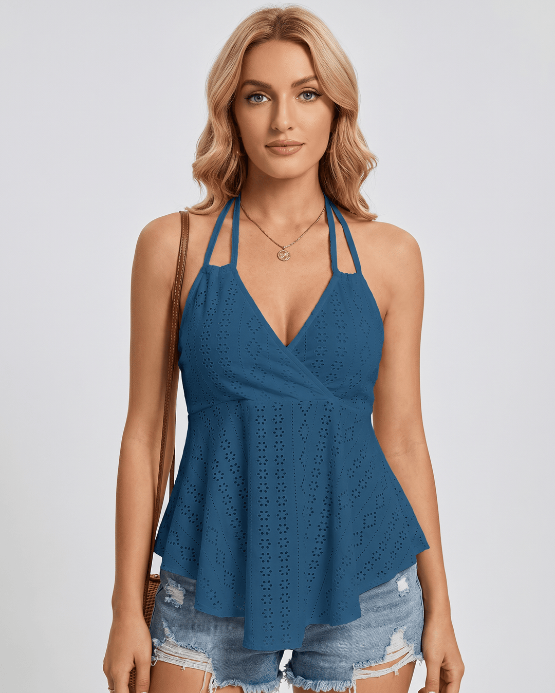 Blusa de verano fluida, top halter elegante sin mangas. Perfecto para la playa.