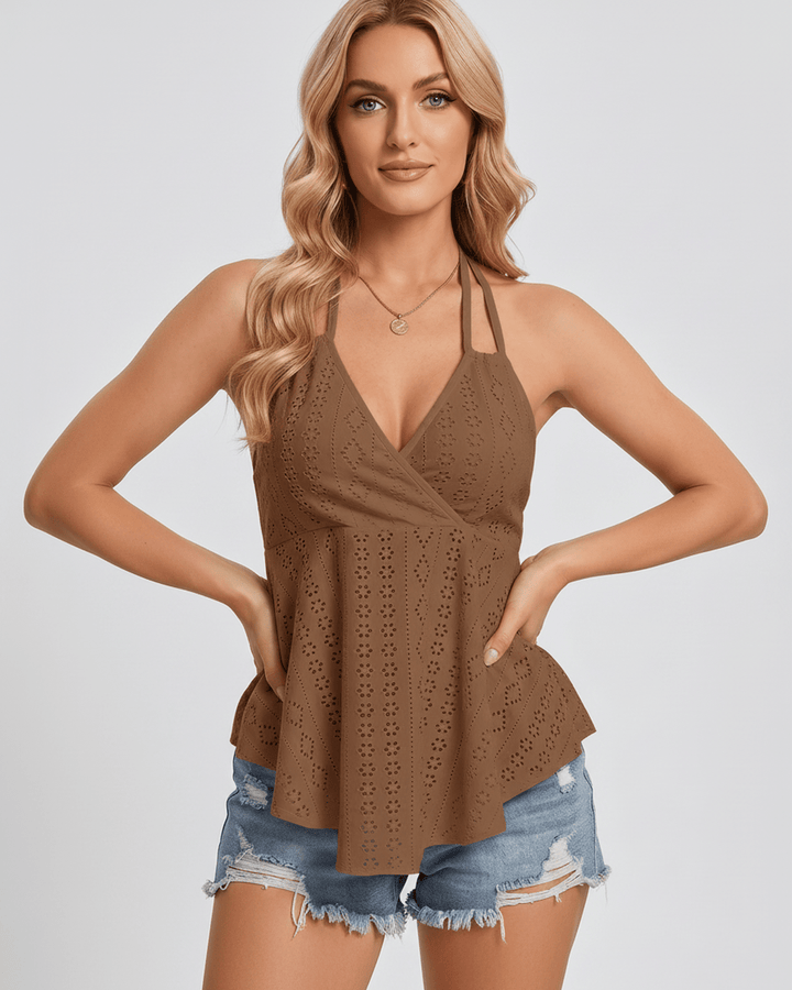 Top sin mangas de verano, estilo halter fluido para un look elegante.