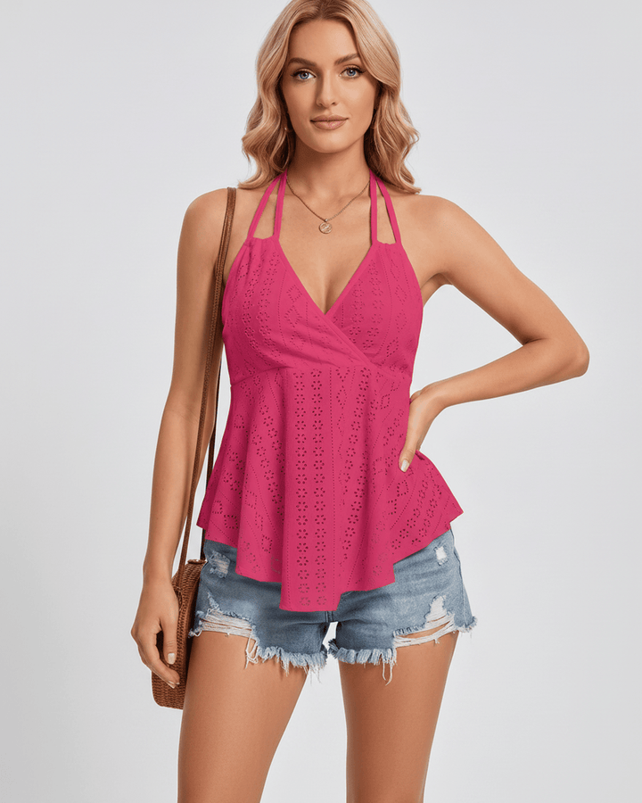 Escote en V: top halter fluido de mujer, perfecto para moda casual.
