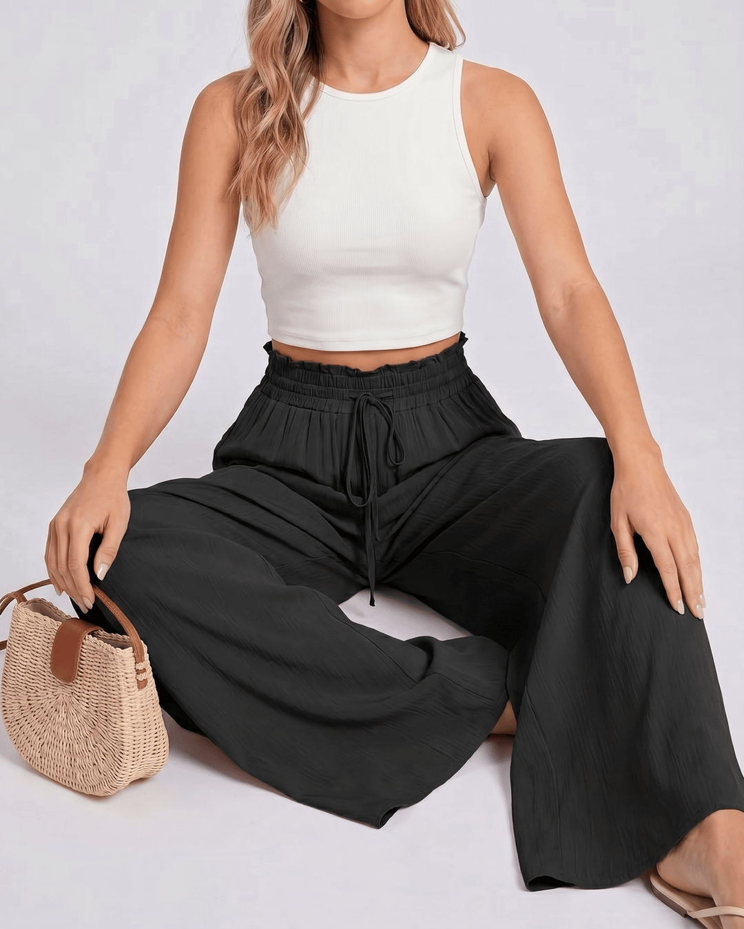 Pantalones Selene de mujer, pierna ancha y cintura alta, un básico cómodo para el verano.