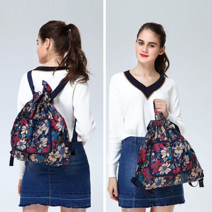 Mochila deportiva impermeable, plegable y ligera, ideal para gym y actividades al aire libre.
