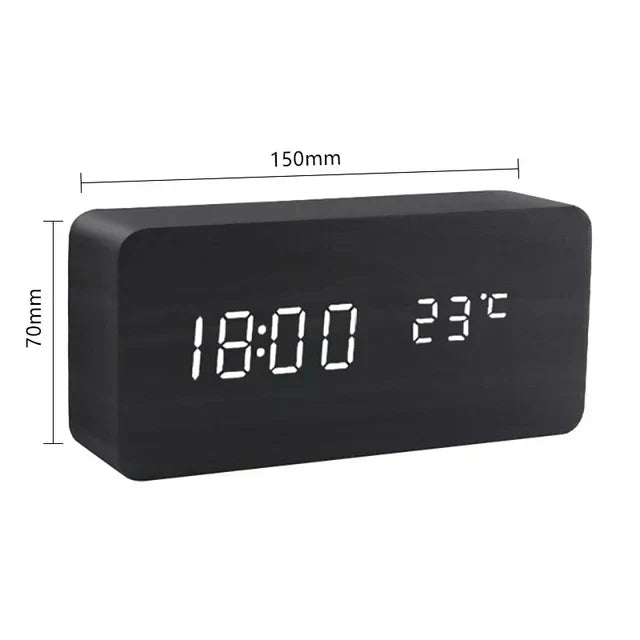 Reloj despertador oscuro de madera con LED, control por voz y temperatura. Perfecto para escritorio.