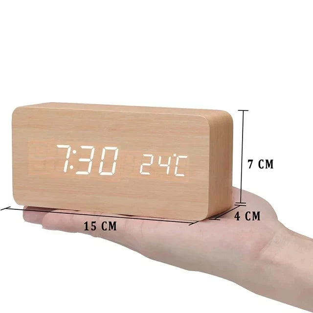 Despertador moderno de madera para dormitorio, con LED, control por voz y visualización de temperatura.