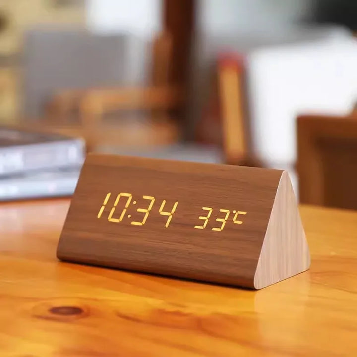 Reloj despertador de madera con control por voz, pantalla LED y visualización de temperatura. Decoración hogar.
