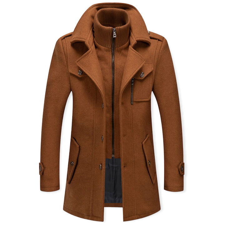 Chaqueta casual BRUNO de hombre con cuello alto y cremallera. Estilo moderno y versátil para el día a día.