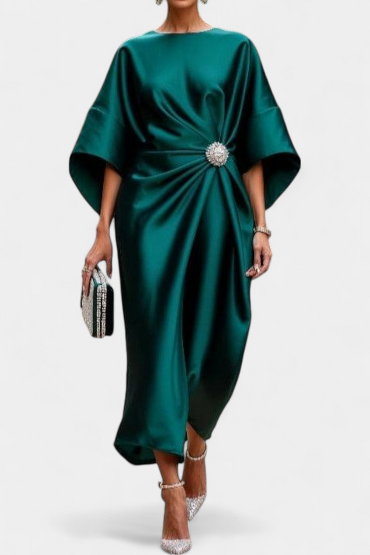 Vestido de noche elegante para mujer, estilo fiesta. Prenda de moda para ocasiones especiales y eventos de gala.