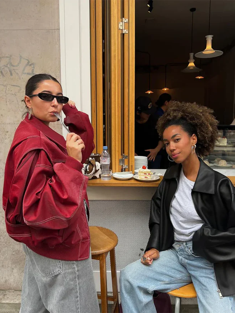 Chaqueta de mujer con diseño oversize y bloques de color, ideal para primavera/otoño.