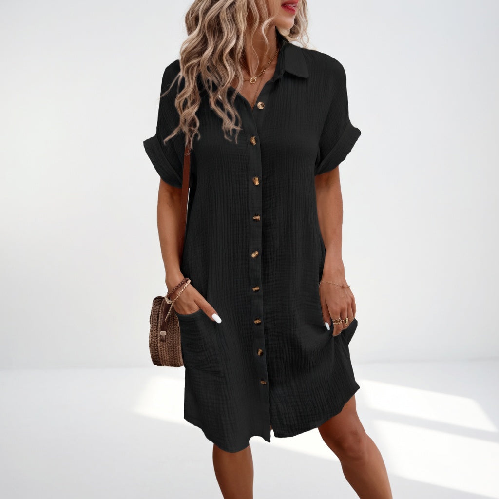 Vestido camisero mujer, estilo casual y elegante, ideal para un look veraniego cómodo y moderno.