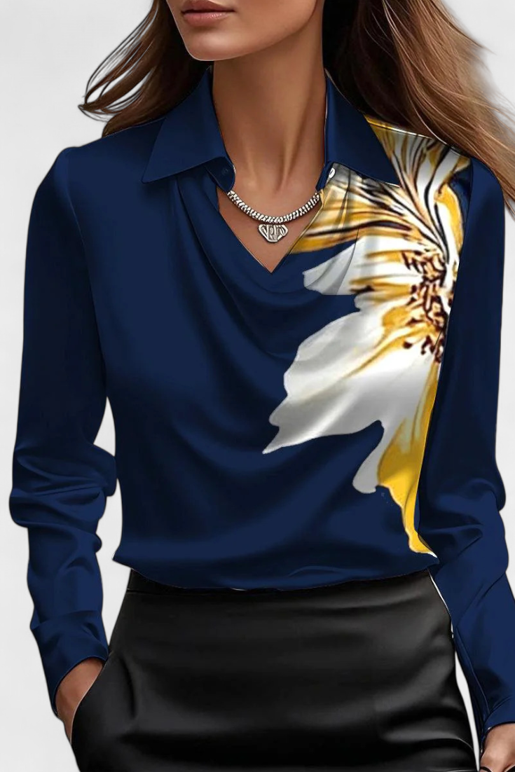 Blusa de satén para mujer Dilnaz, brillo sutil, escote cascada para un look elegante.
