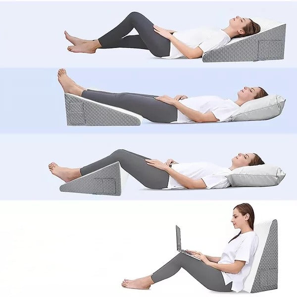 Soporte de cuña triangular para un descanso relajante, ideal para aliviar la tensión muscular en el hogar.