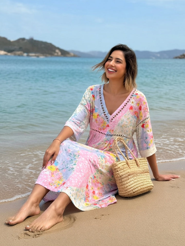 Vestido casual floral fluido de primavera-verano. Tejido ligero y cómodo, ideal para mujer.