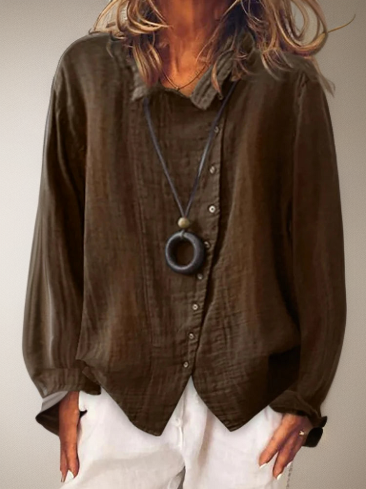 Camiseta de mujer casual, corte relajado. Manga corta y cómoda, ideal para un estilo diario minimalista y fresco.