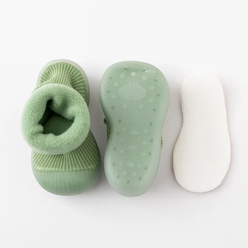 Regalo perfecto para bebé: calcetines-zapatos antideslizantes, cómodos y seguros para sus piececitos.