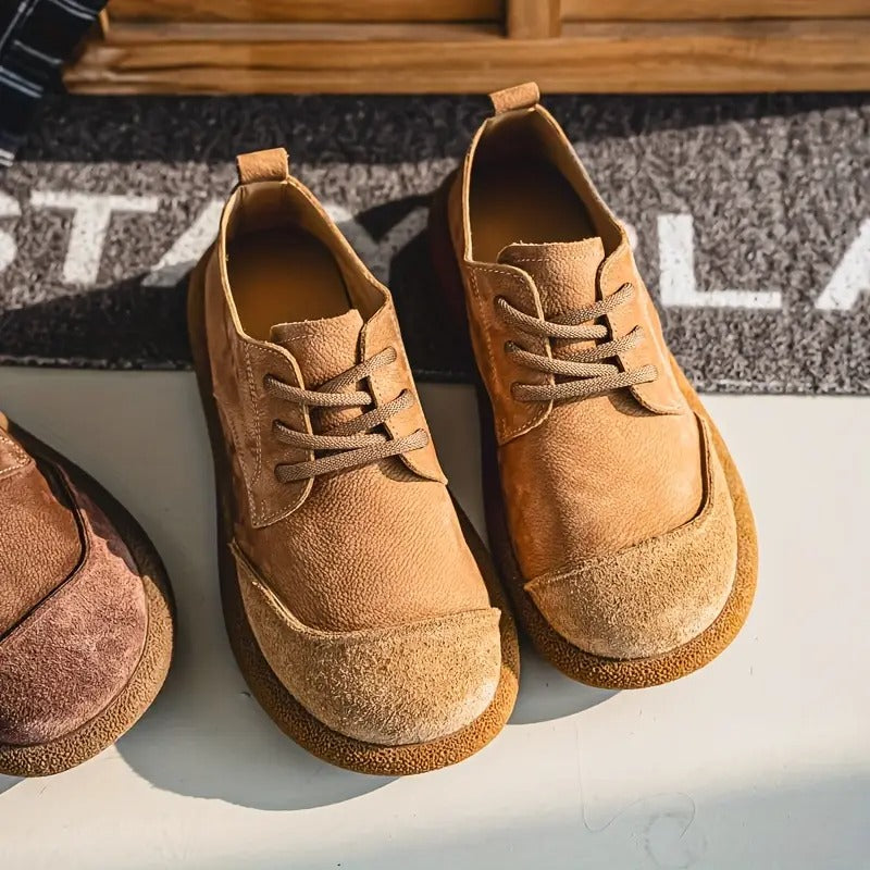 Calzado de paseo ortopédico para hombre, caqui, combina confort, estilo y soporte.