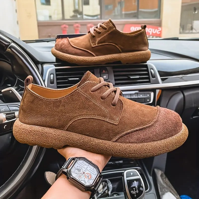Confort y estilo clásico en zapatos ortopédicos para hombre, marrón, perfectos para diario.