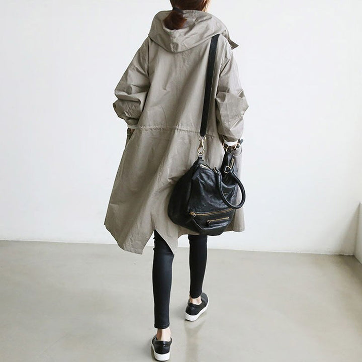Gabardina impermeable de mujer, protección estilosa contra el clima en primavera y otoño. Abrigo versátil.