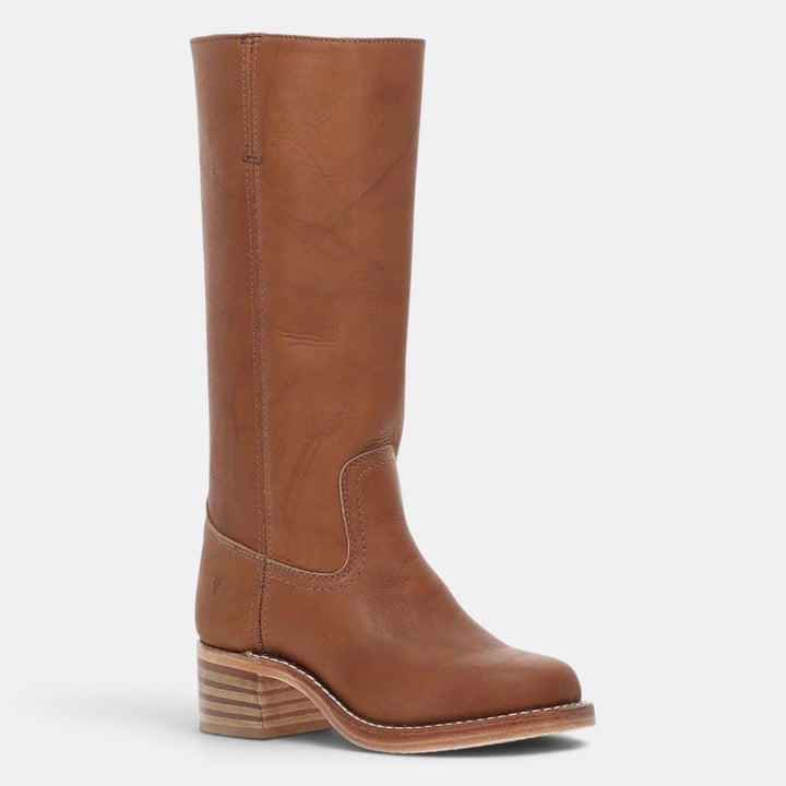 Botas de mujer, media caña. Tacón ancho que brinda comodidad y estabilidad. Perfectas para otoño.
