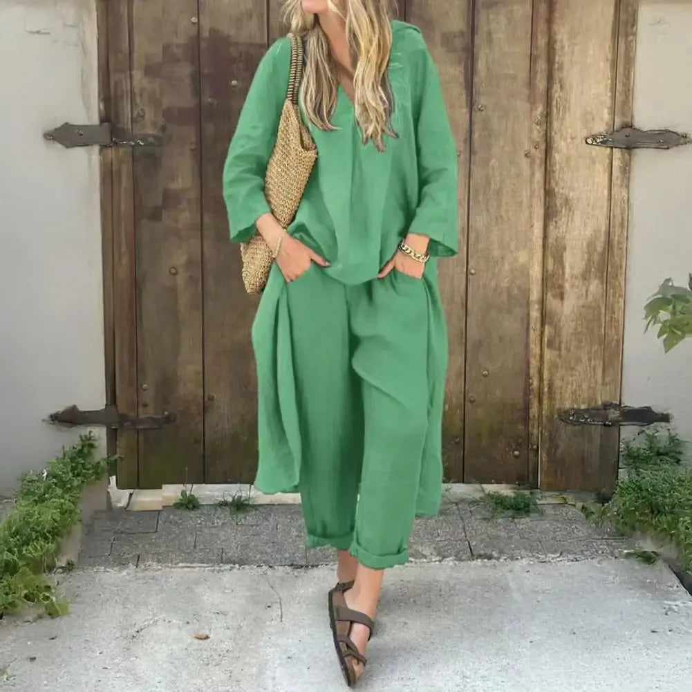Conjunto de verano de dos piezas para mujer, estilo relajado, cómodo y elegante. Moda femenina casual.