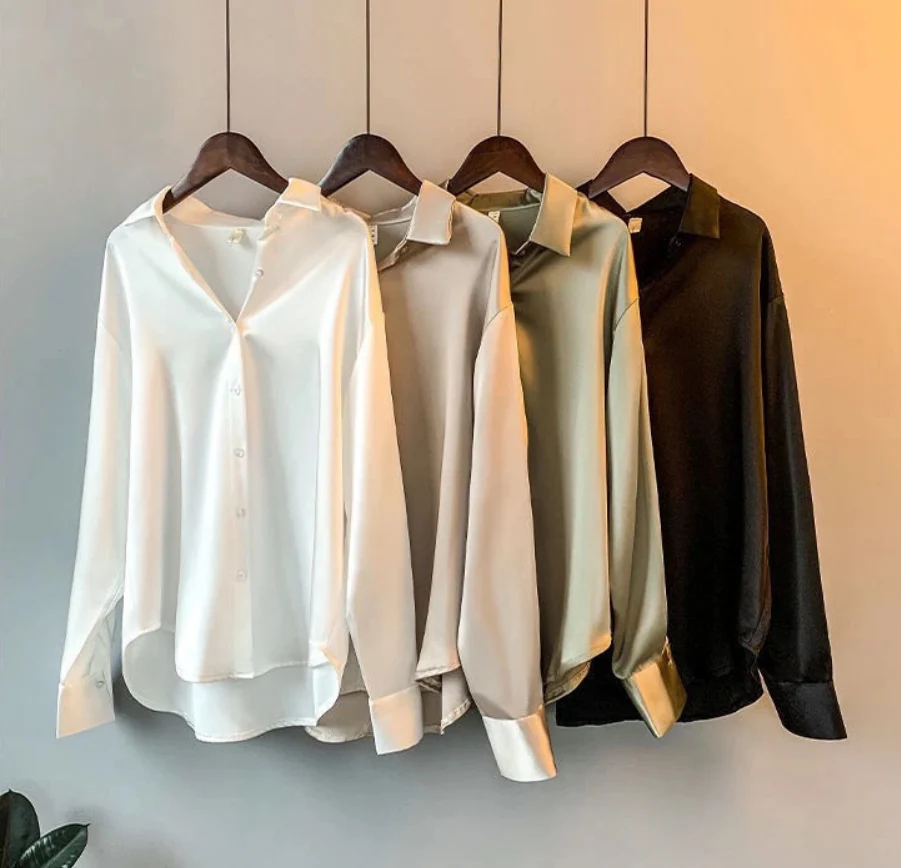 Camisa femenina clásica y formal, blusa elegante para ocasiones especiales. Ropa de mujer chic.