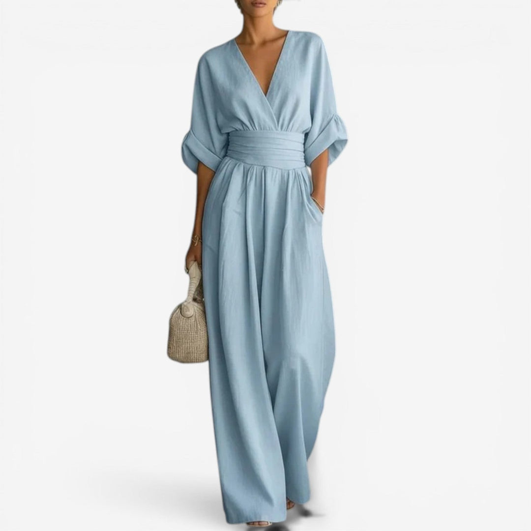 Mono de punto elegante para mujer en verano. Jumpsuit cómodo de cuello redondo, moda femenina casual.