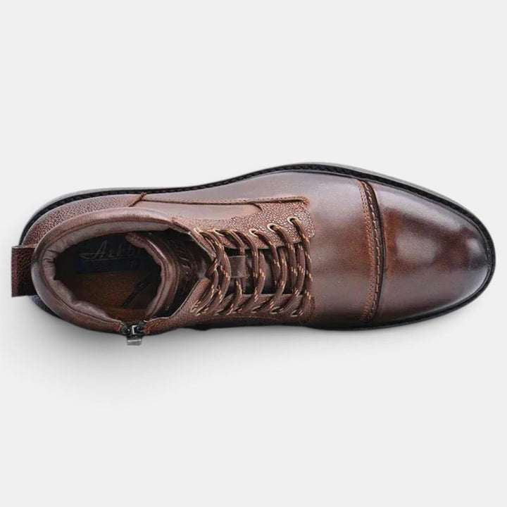 Calzado robusto: Botines de hombre workwear, resistentes y con doble cierre. Perfectos para invierno.