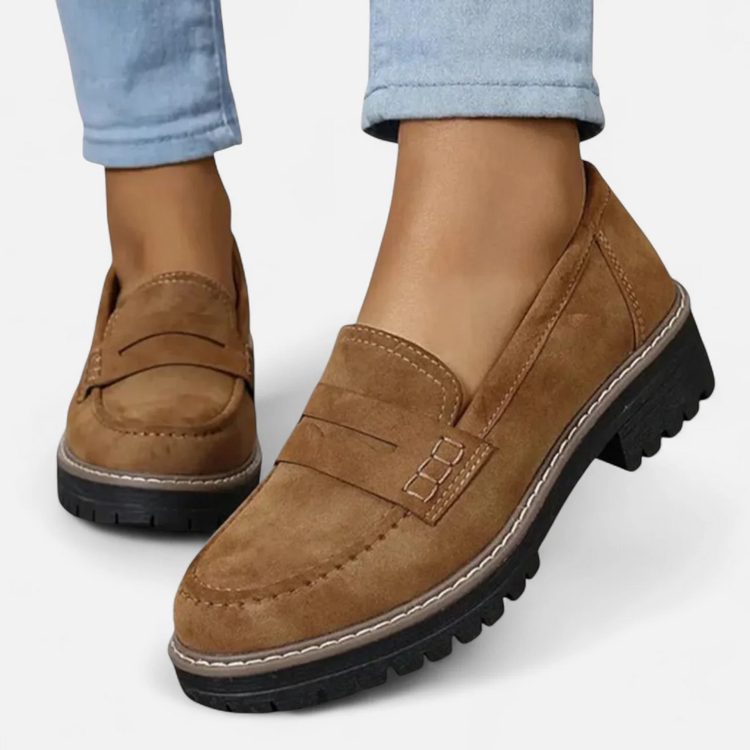 Mocasines cómodos para mujer, ideales para paseos largos y eventos. Calzado versátil que combina confort y elegancia.