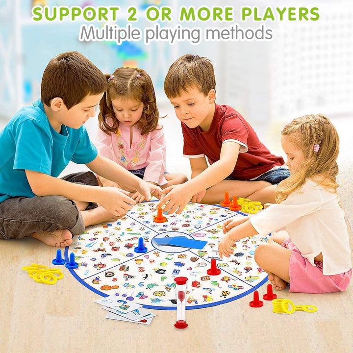 Niños jugando al juego de mesa de detective. Puzzles educativos que estimulan el desarrollo y habilidades.