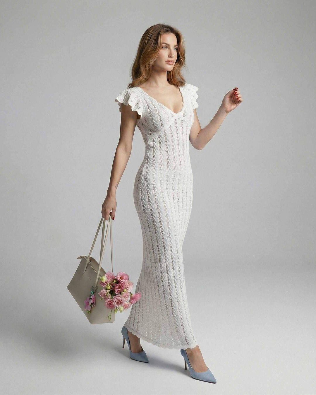 Elegante vestido maxi de encaje marfil con escote en V para fiesta, estilo bodycon.
