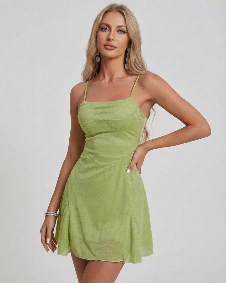 Vestido A-line blanco para mujer, con brillo sutil. Vestido de fiesta elegante y mini, ideal para verano.