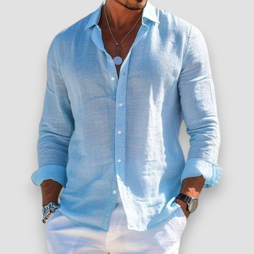 Camisa de verano para hombre en color azul, diseño casual y ligero, ideal para la playa.
