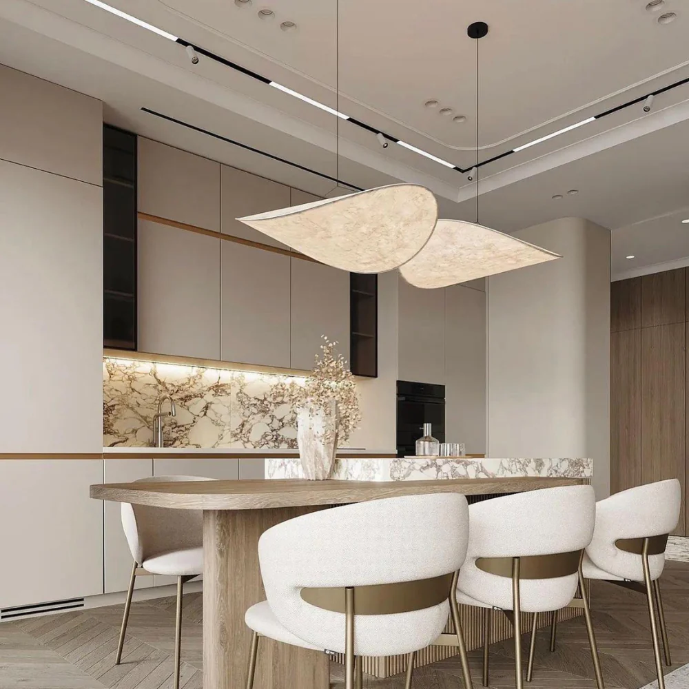 Elegante chandelier: Lámpara de techo de seda japonesa artesanal, ideal para luz fría y decoración.