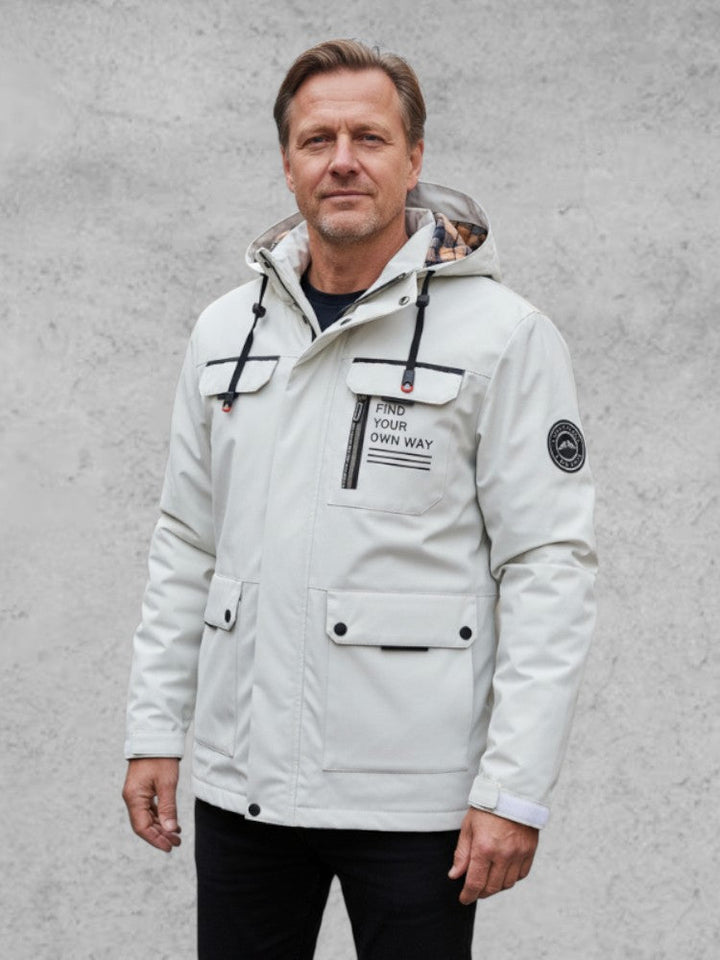 Abrigo de hombre acolchado con capucha, perfecto para el invierno casual y resistente al viento.