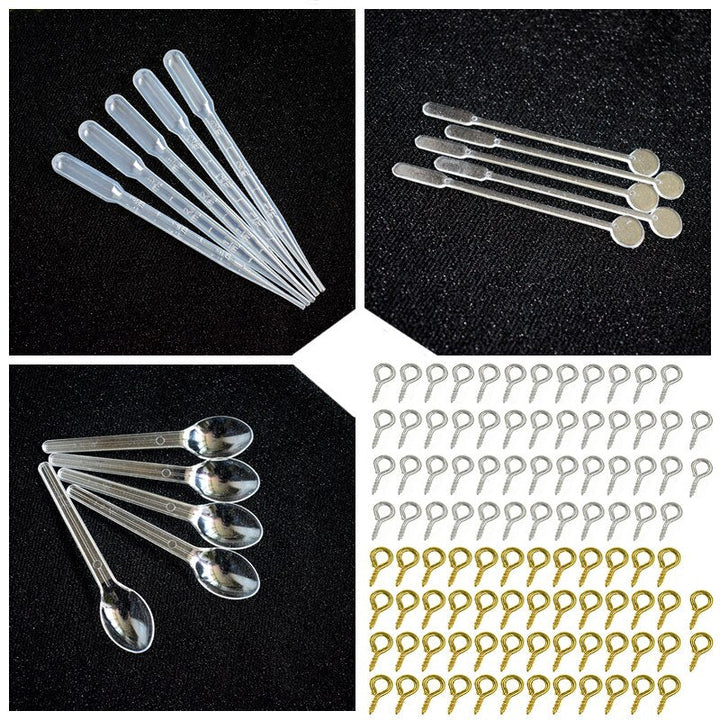 Variedad de moldes de resina DIY para joyería artesanal. Transforma resina epoxi en regalos originales.