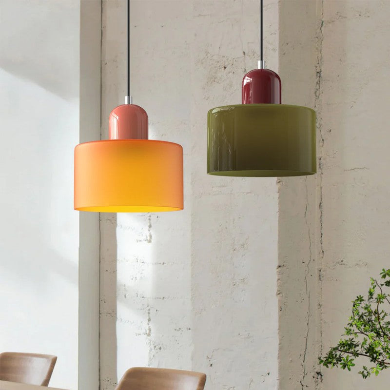 Lámpara colgante retro colorida para cocina, ilumina tu hogar con estilo.