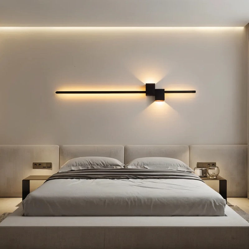 Iluminación LED de pared moderna, estilo minimalista, crea un ambiente acogedor y elegante.